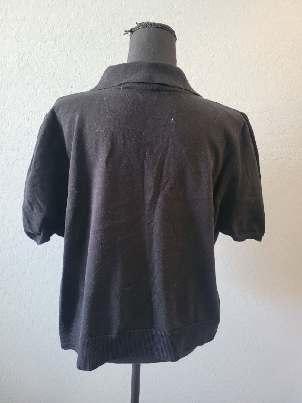 CeCe Collared Black Short Sleeve Pearl V Neck Sweater Size XL Preppy Office Wear - Picture 8 of 11